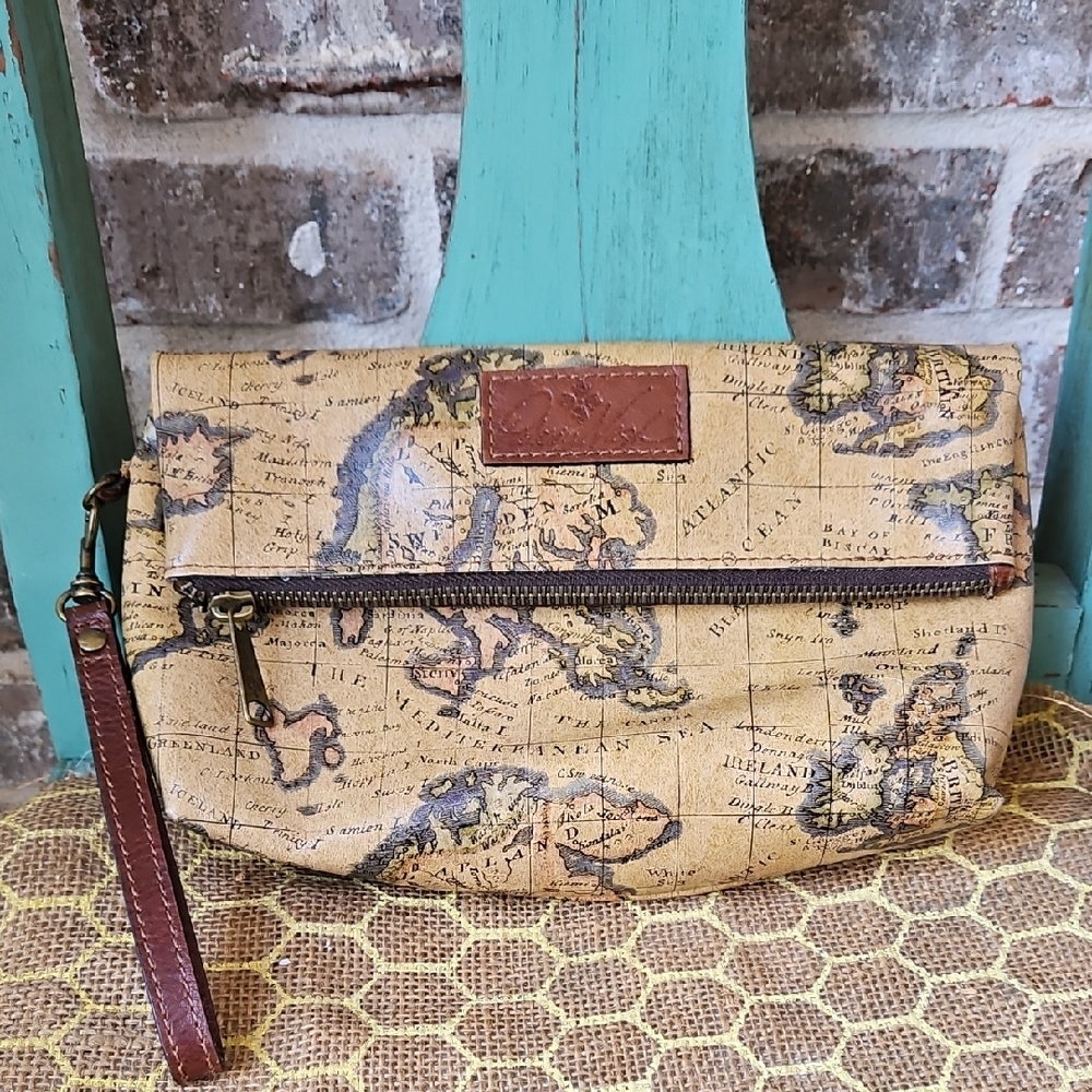 Patricia Nash Valerie European Map Wristlet